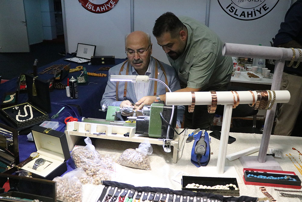 Adana’da 4. Tesbih Ve Doğal Taşlar Fuarı Yoğun İlgi Görüyor (1)