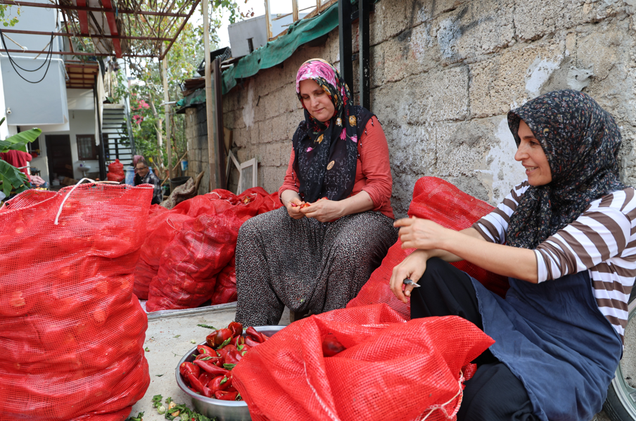 Adana’da Damlar Kırmızıya Büründü (3)-1