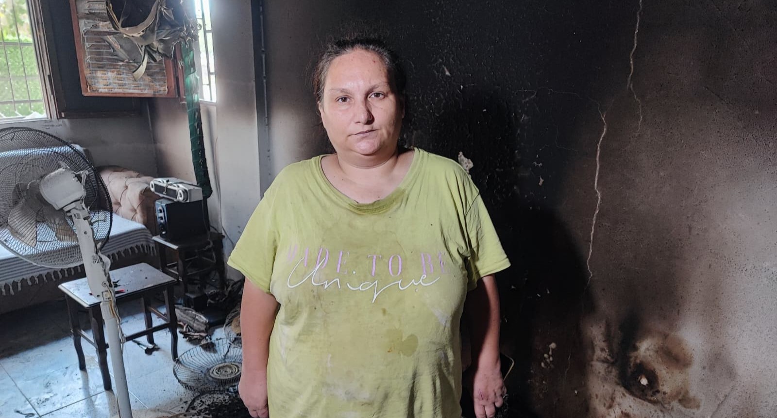 Adana’da Evleri Yandığı Için Oto Yıkamacıya Sığınan Anne Kız Yürekleri Dağladı (2)-1