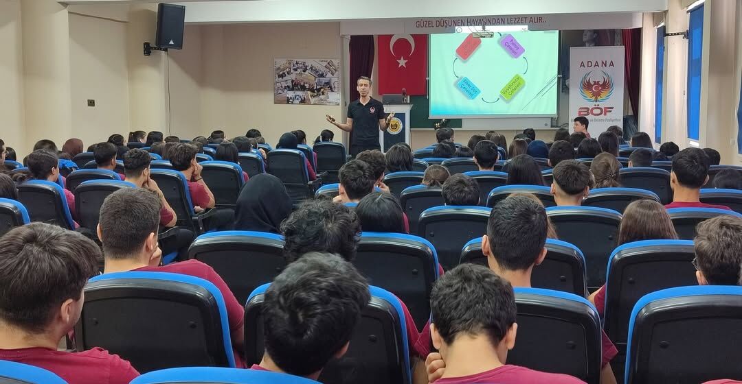 Adana’da Liselere “Gençlik Ve Güvenli Gelecek” Eğitimi (1)