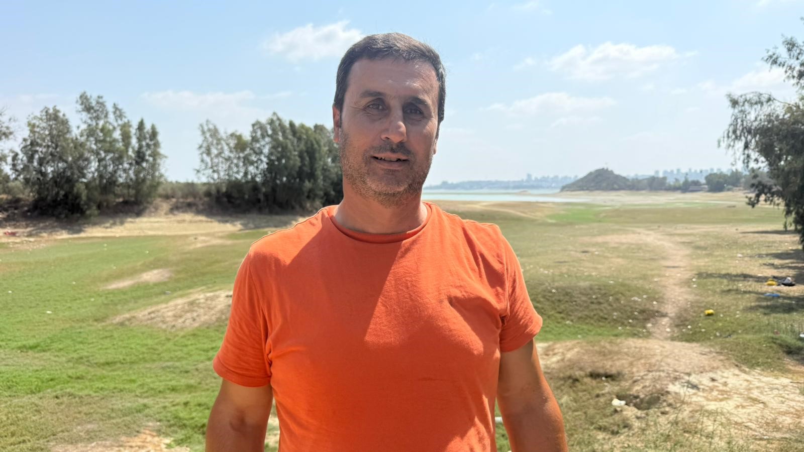 Adana’da Yaşanan Kuraklık 70 Yıllık Mezarlığı Gün Yüzüne Çıkardı (3)