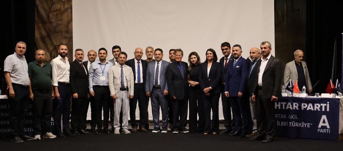 Anahtar Parti’den Ekonomi Çalıştayı “Hükümet Ekonomiyi Yönetemiyor” (3)-1