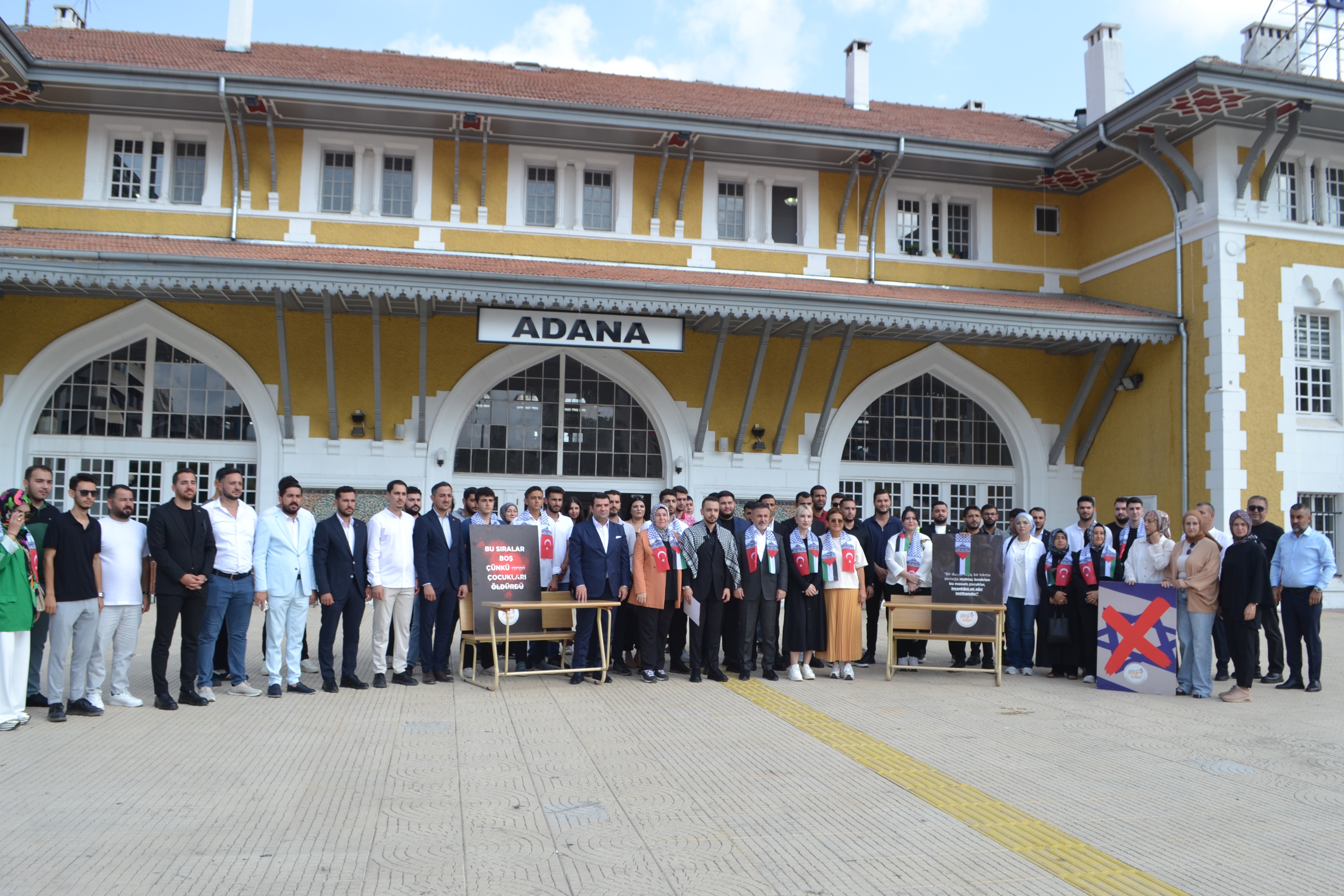 Defterler Açılmadı, Kalemler Yazmadı Adana’da Gazze’ye Vicdan Çağrısı (7)