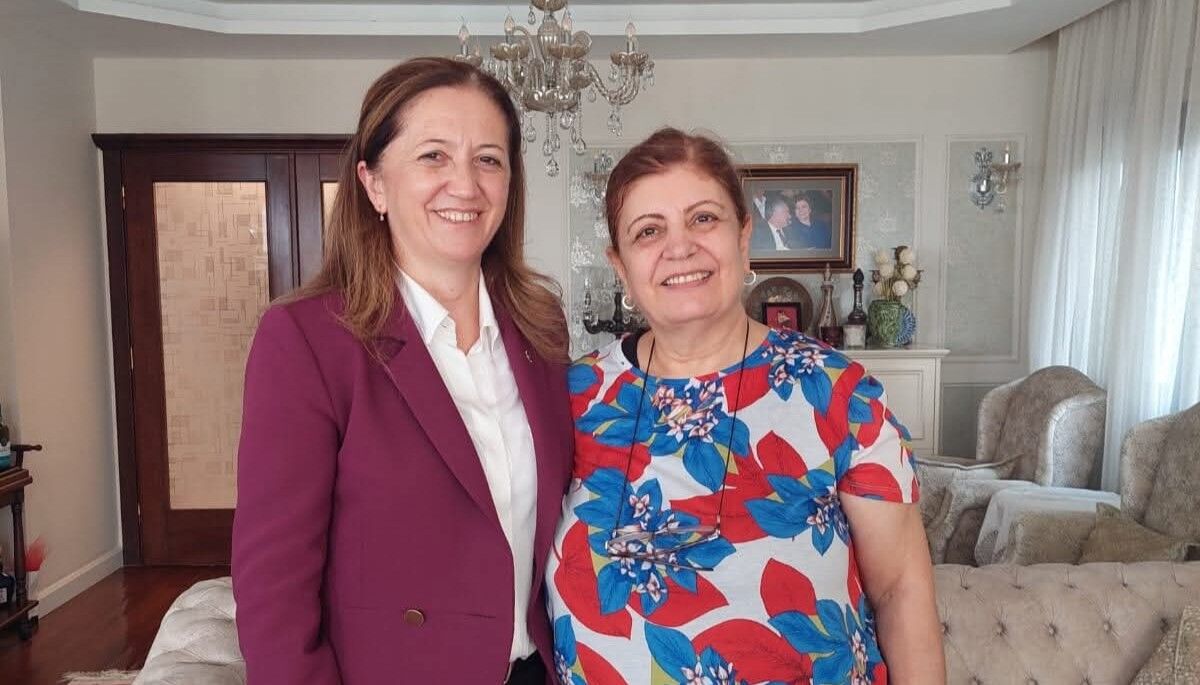 Di̇sk Genel Başkanı Çerkezoğlu'ndan Nuray Karalar’a Destek Ziyareti1