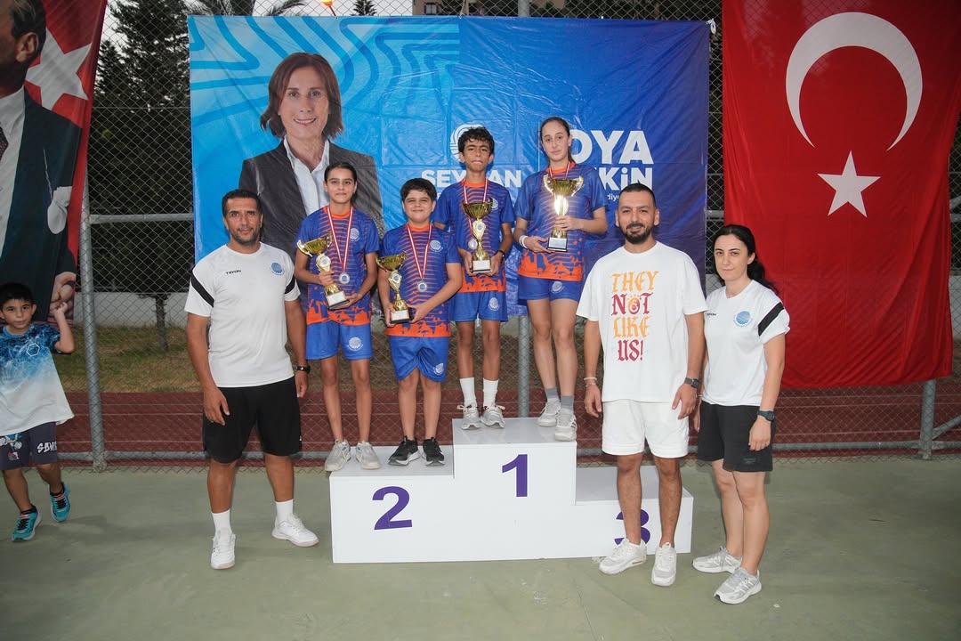 Seyhan’da Zafer Bayramı Coşkusu Tenis Turnuvasıyla Taçlandı (1)