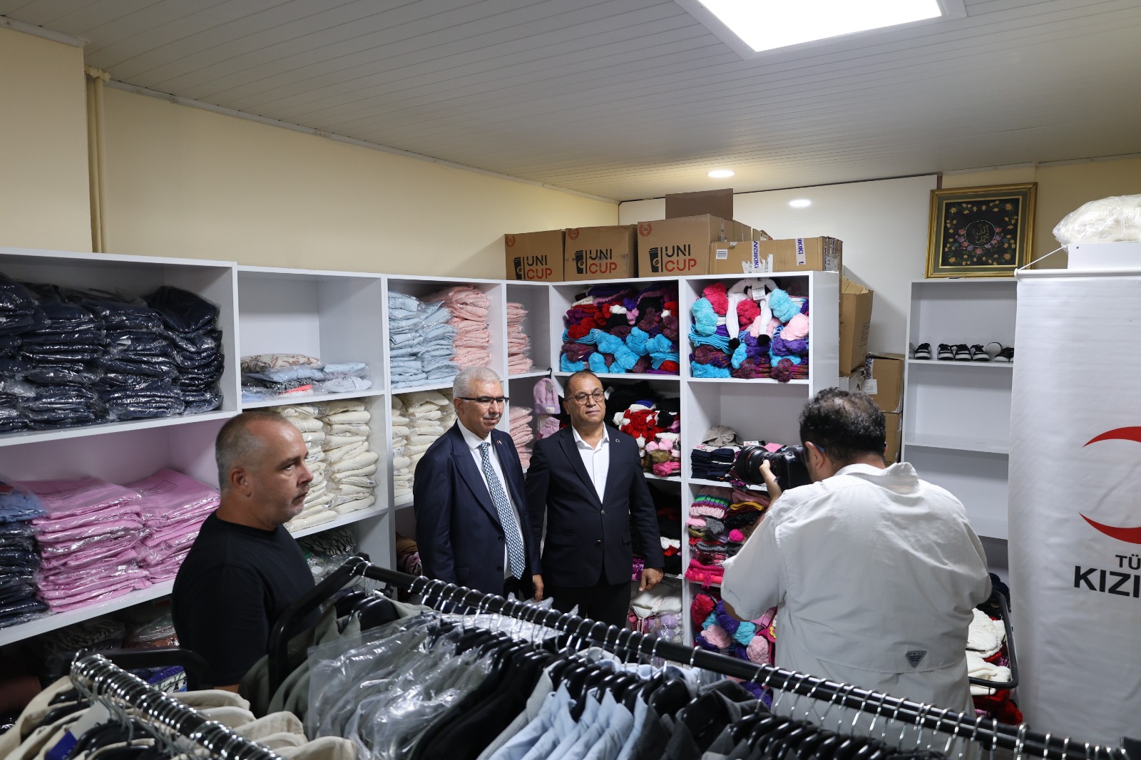 Türk Kızılay’dan Saimbeyli’de İyilik Hareketi Butik Mağaza Açıldı (2)