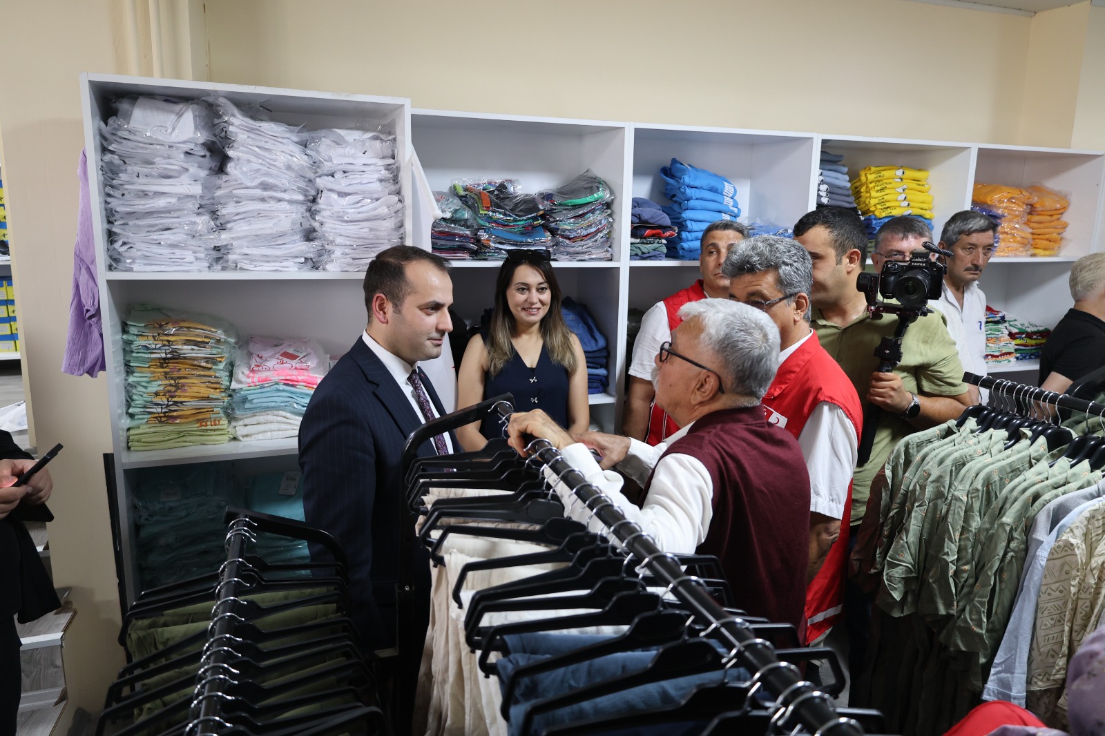 Türk Kızılay’dan Saimbeyli’de İyilik Hareketi Butik Mağaza Açıldı (3)