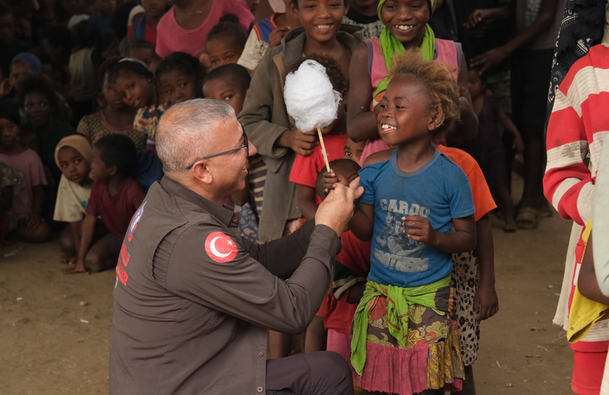 Türkiye’den Afrika’ya Uzanan İyilik Köprüsü (3)