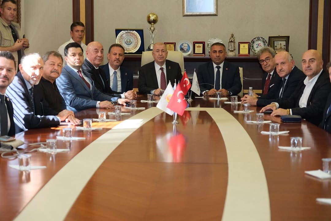 Ümit Özdağ’dan Adana Büyükşehir Belediyesi’ne Ziyaret (1)