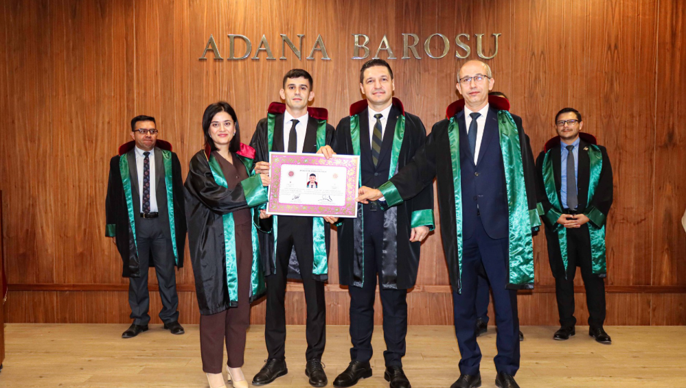 Adana Barosu’nda Ruhsat Töreni Heyecanı Genç Avukatlar Cübbe Giydi (2)