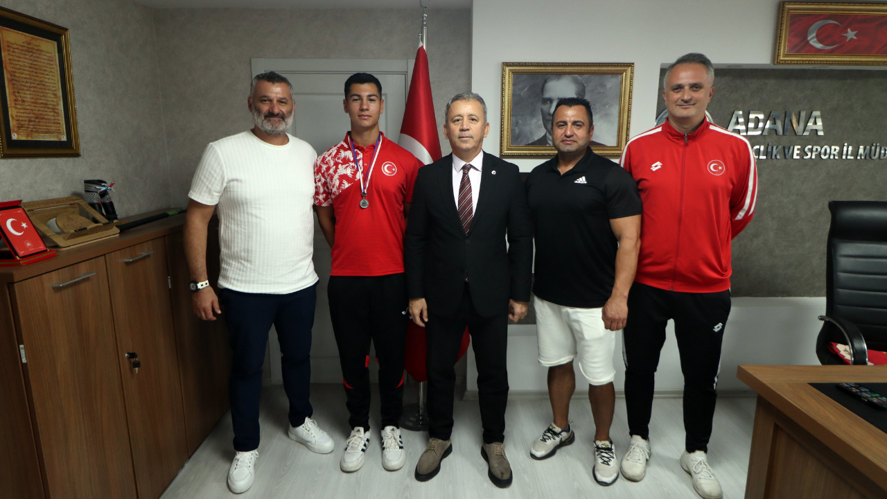Adana Gençlik Ve Spor İl Müdürlüğü’nden Milli Sporcuya Tebrik