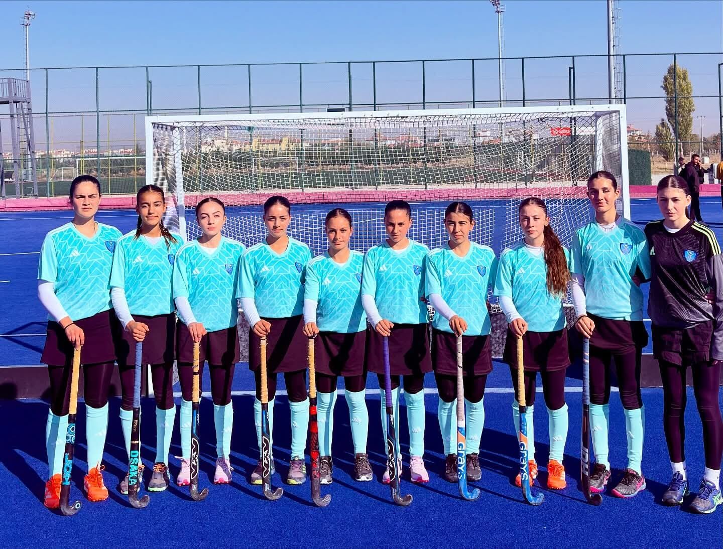 Adana Hokey Fırtınası Kızlar Namağlup Lider, Erkekler İlk 5’Te (2)