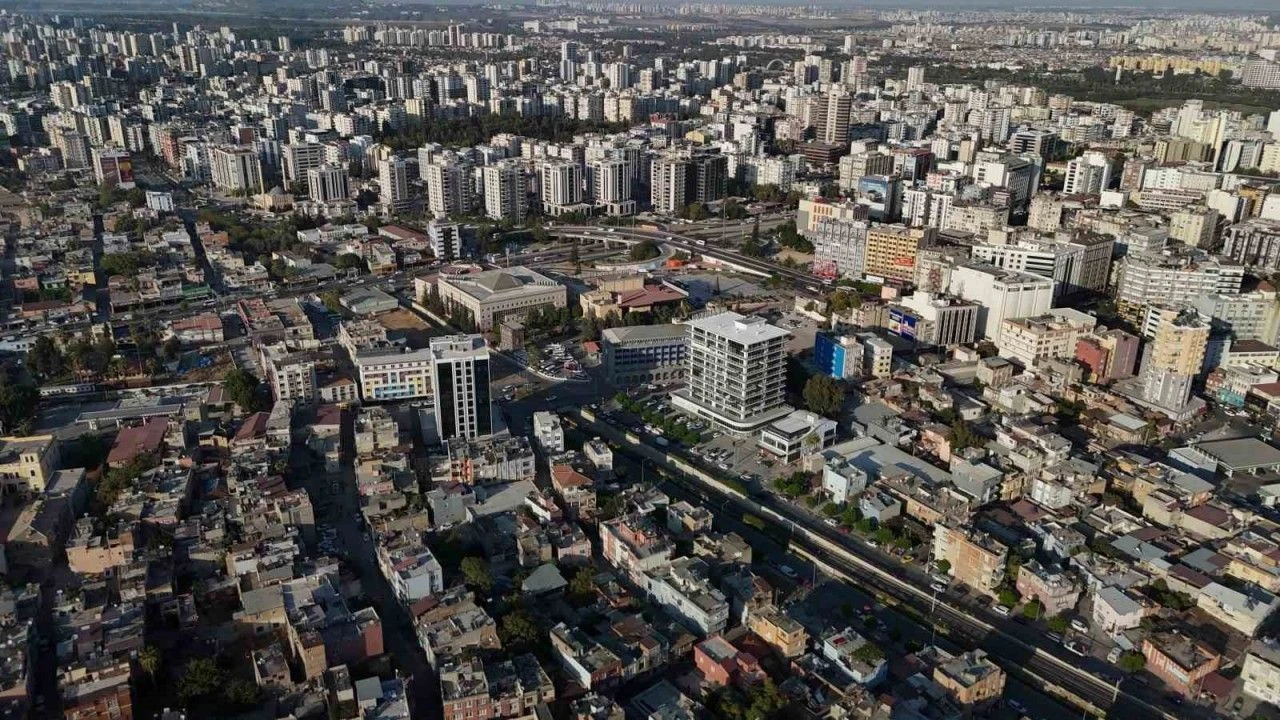 Adana Komsu Illeri