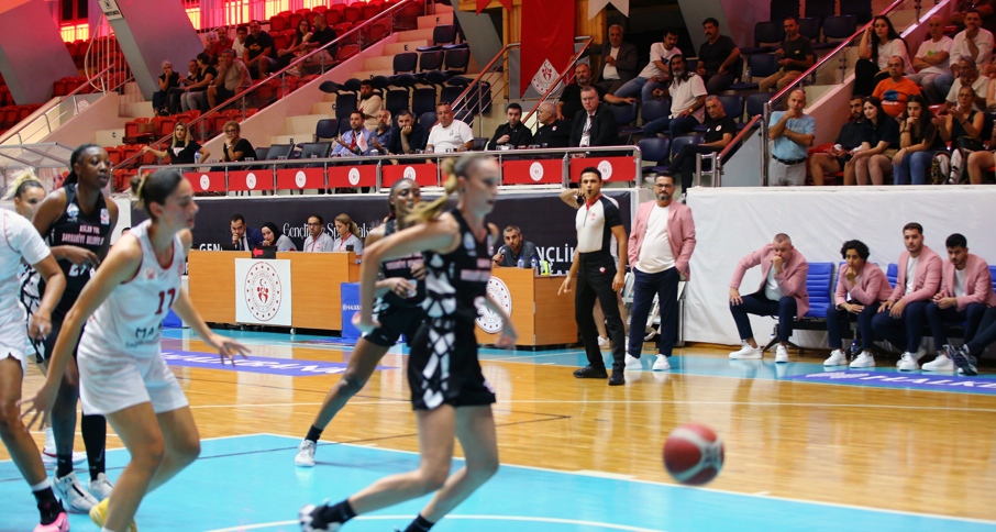 Adana Nova Basketbol’dan Pembe Ceketli Farkındalık (2)