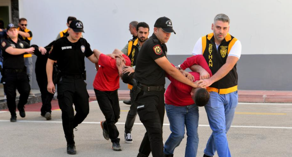 Adana’da Haraç Dehşeti İş Yeri, Ev Ve Muhtarlık Kurşunlandı, 6 Tutuklama (1)
