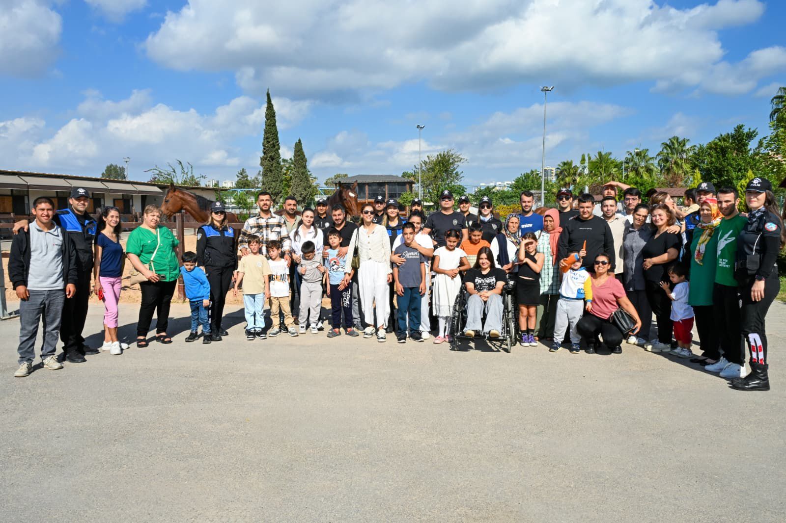 Adana'da Polisler Ve Minik Kalpler Atlı Birlik’te Buluştu (4)