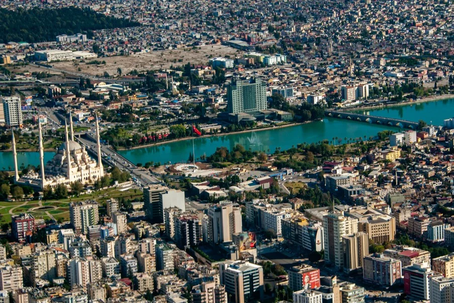 Adana’da Yıllardır İçiliyor Bu İçecek Hem Serinletiyor Hem Şifa Dağıtıyor! (3)-1