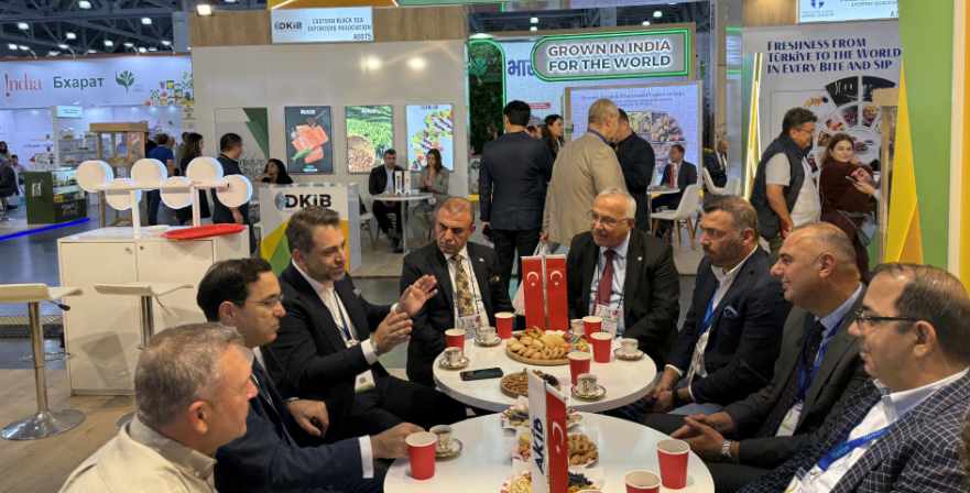 Aki̇b Eylül’de 1,25 Milyar Dolarlık İhracatla Rekor Kırdı (2)