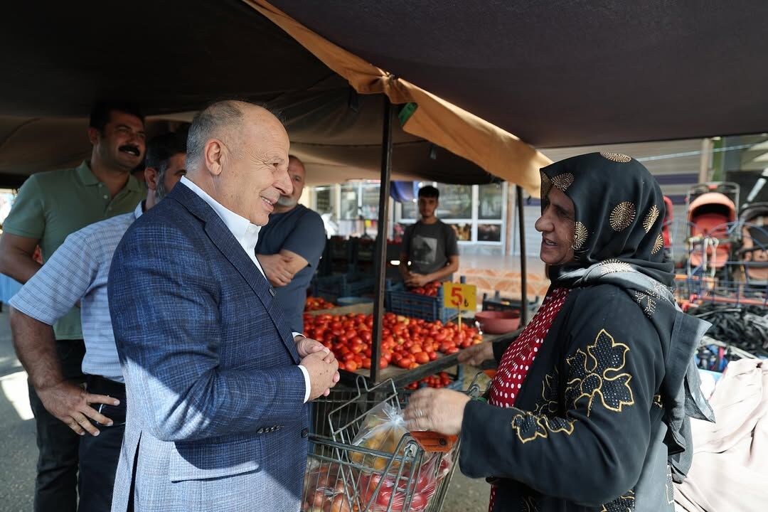 Başkan Demirçalı, Yeşilbağlar’da Esnafla Buluştu (1)