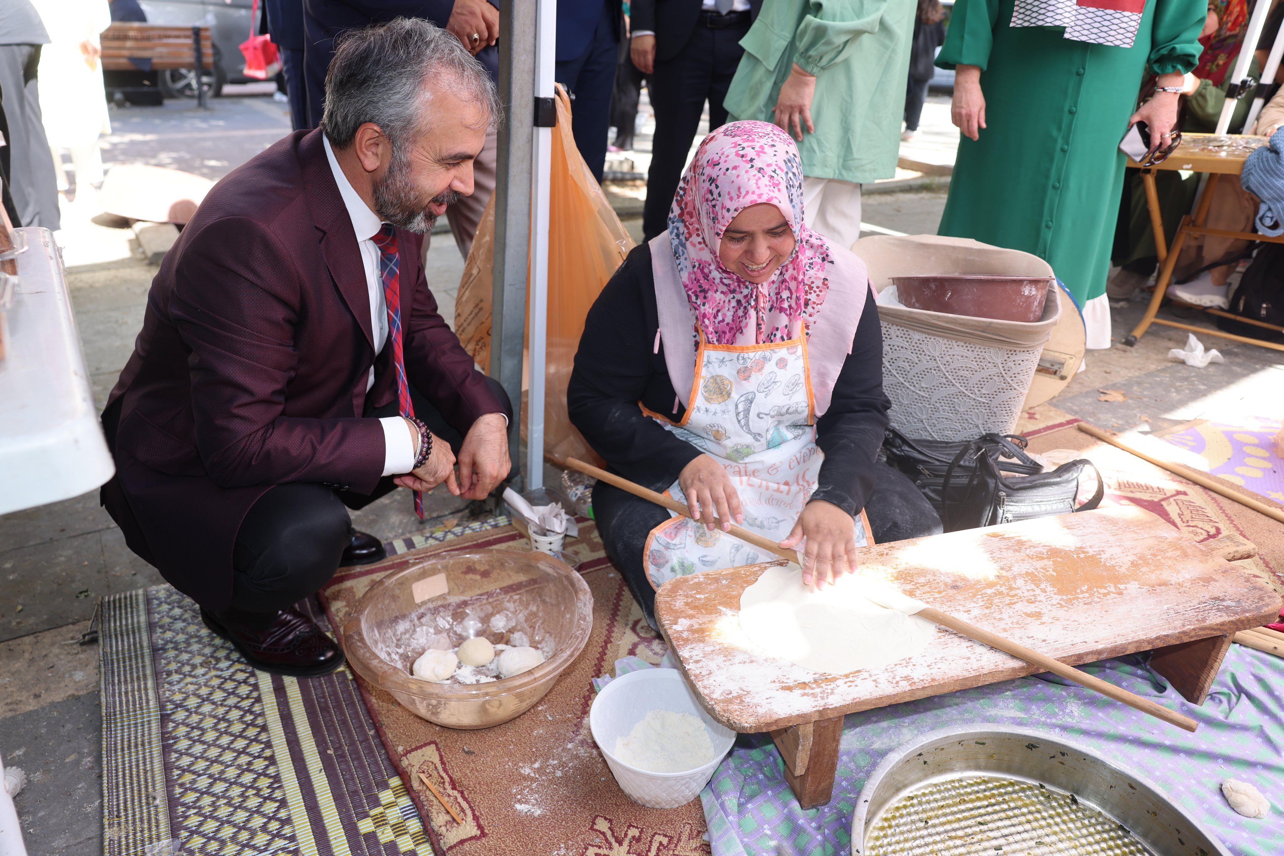 Tüfekçi, “Gazze’ye Nefes Ol” Hayır Çarşısını Ziyaret Etti 2