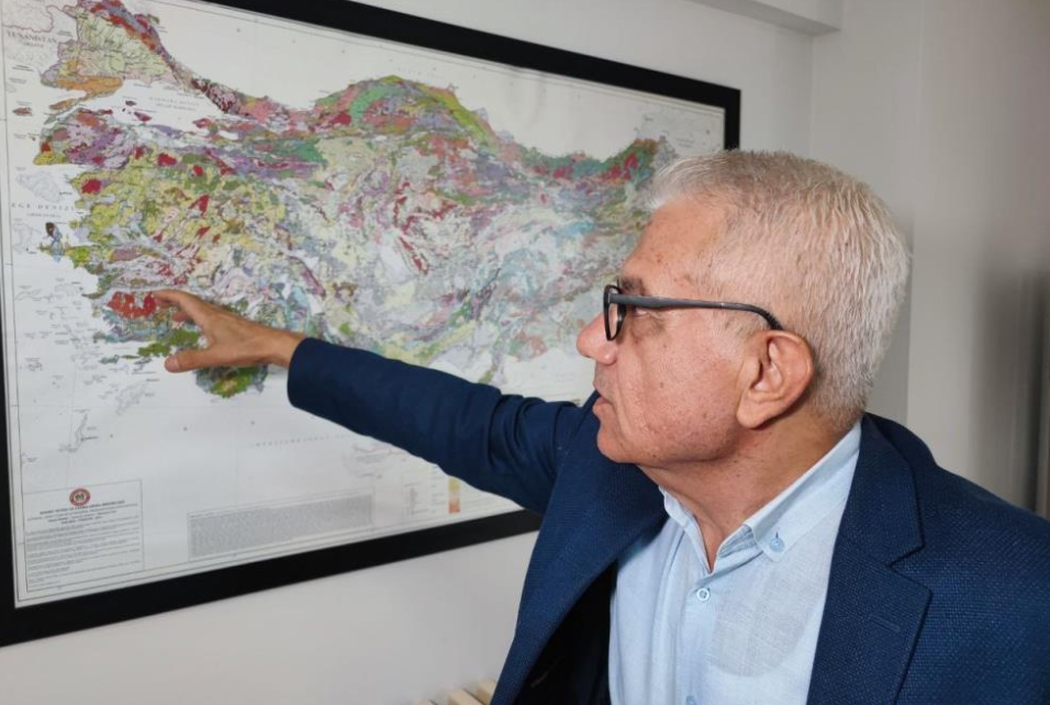 Uzman Uyardı “Deprem Fırtınası Bir Süre Daha Sürecek” (1)