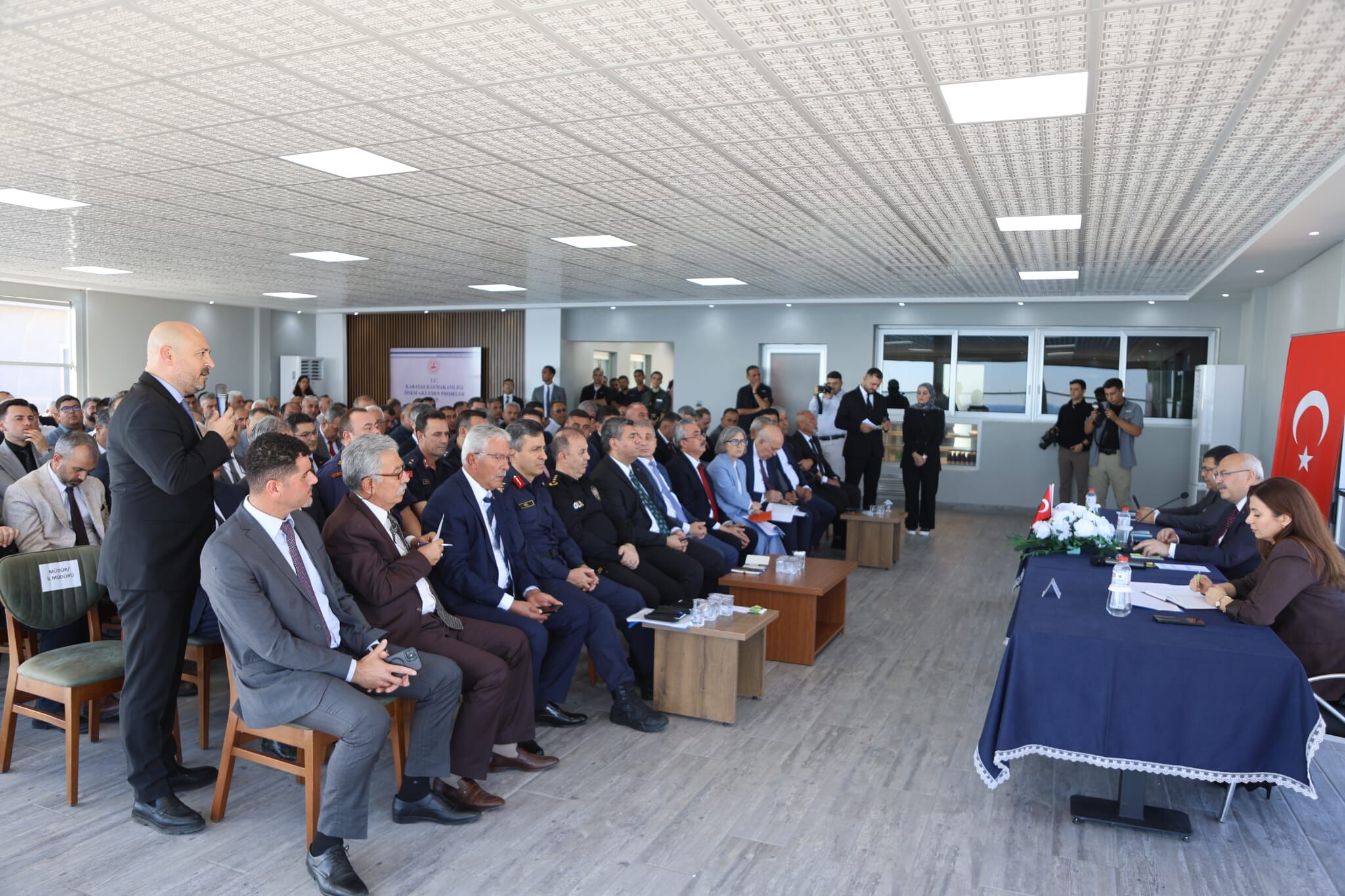 Vali Köşger Karataş’ta Konuştu “Muhtarlarımız Devletin Gözü Ve Vicdanıdır” (3)