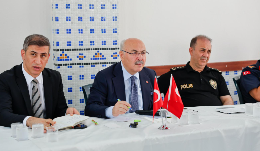Vali Köşger Yüreğir’de Vatandaşlarla Buluştu (3)