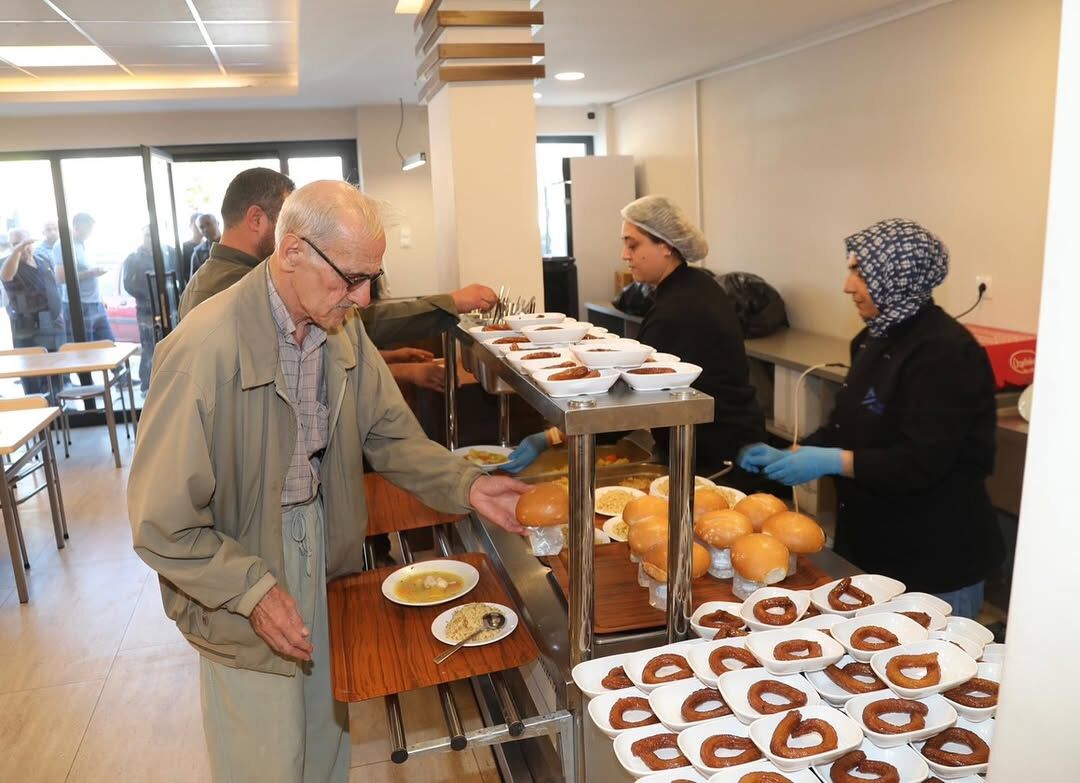 Yüreğir Belediyesi’nden Bütçe Dostu Yemek Hizmeti (1)