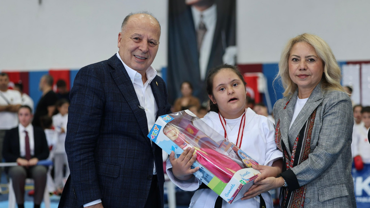 Yüreğir’de Cumhuriyet Kupası Karate Şampiyonası Coşkusu