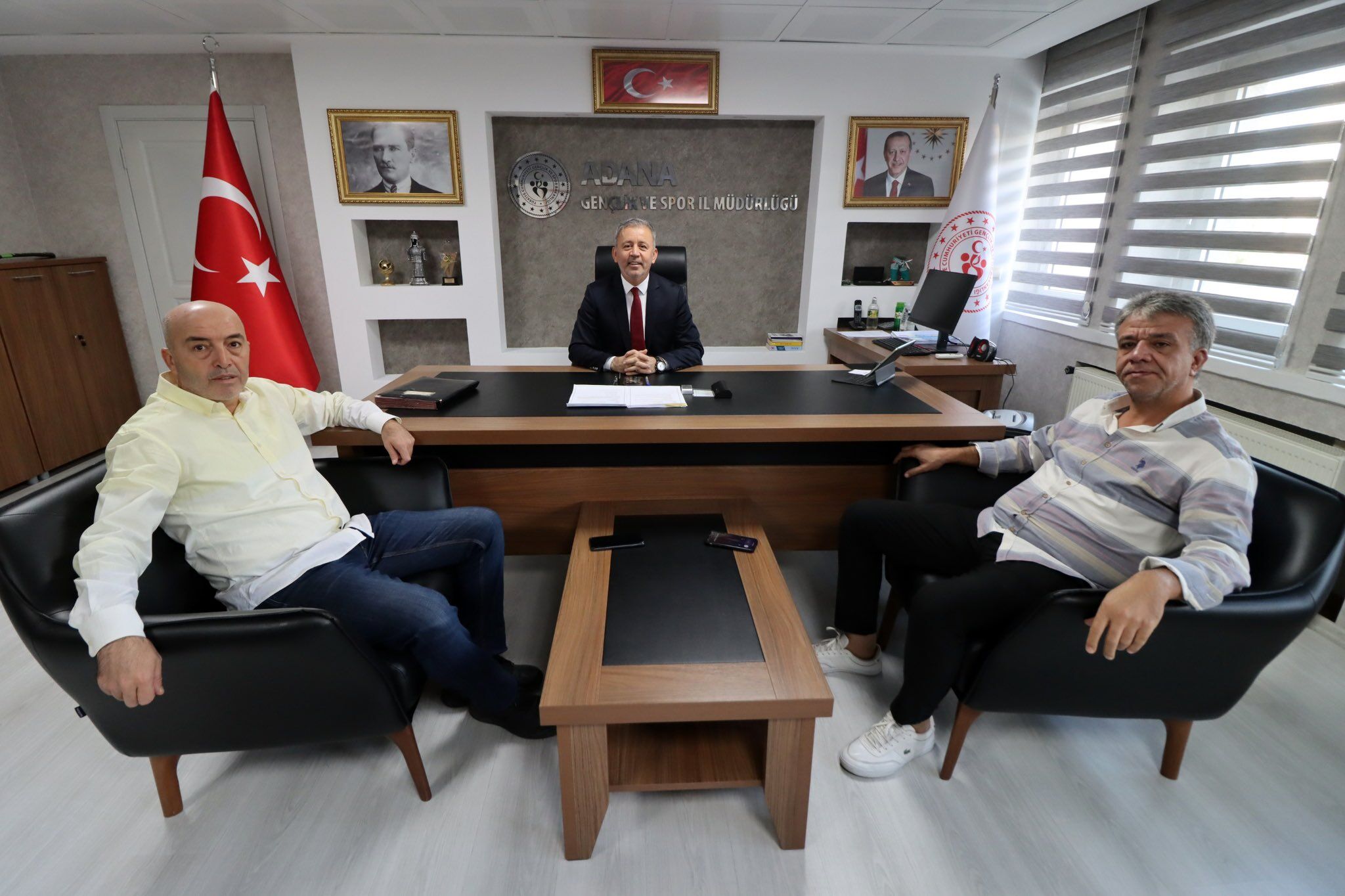 Anadolu 19 Mayısspor’dan İl Müdürü Loğoğlu’na Anlamlı Ziyaret (2)