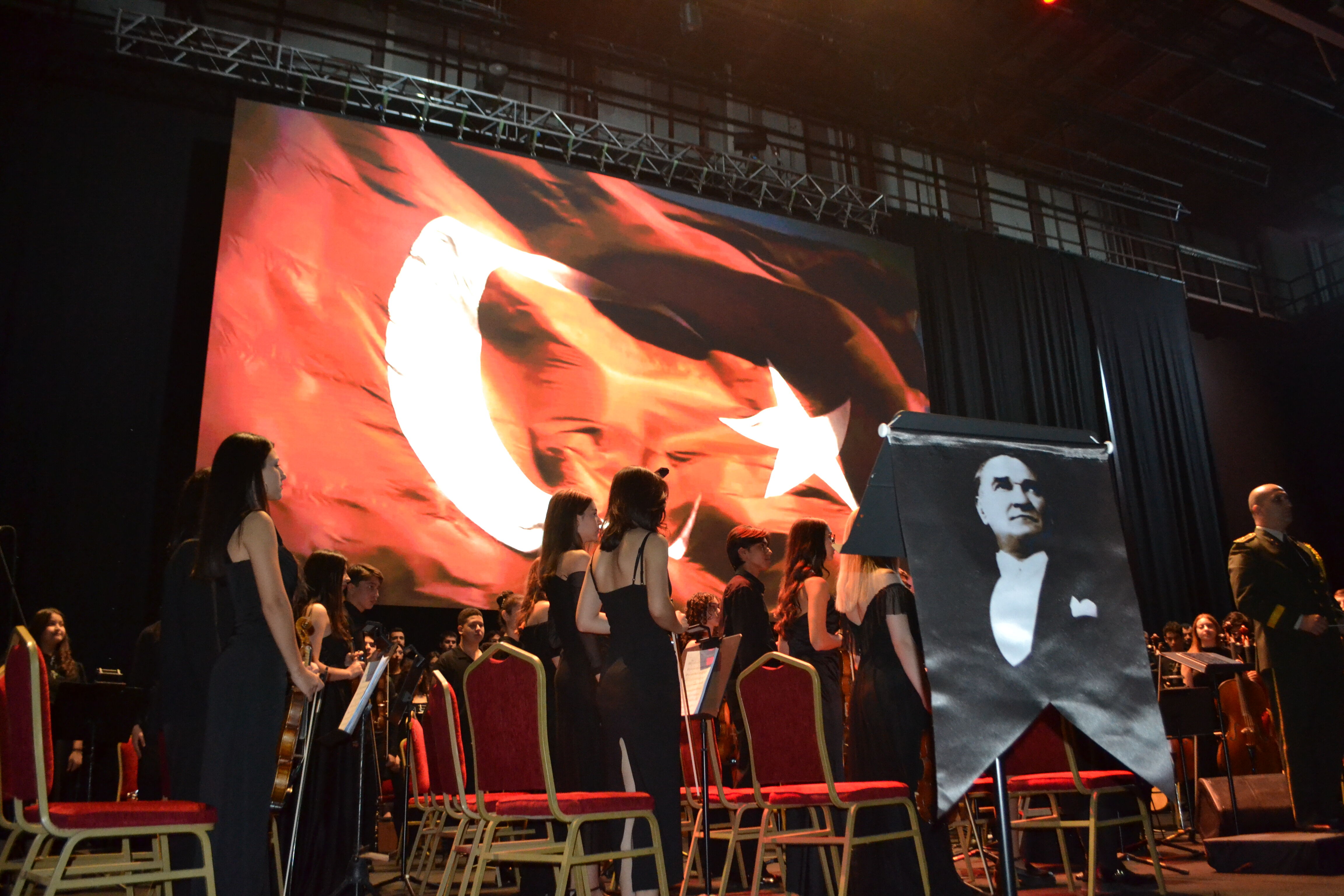 Çukurova Üniversitesi’nde Ata’ya Minnet (2)