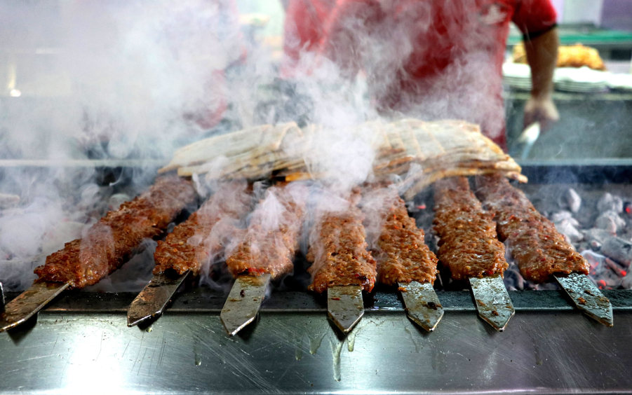 Kebap Listede Yer Almadı, Adanalılar Ayağa Kalktı! (3)
