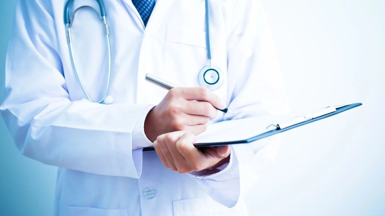 Sosyal Medyada Doktorlara Reklam Yasağı!