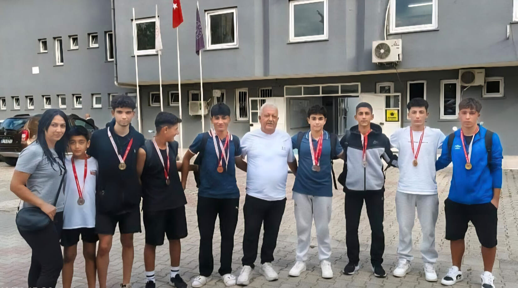 Yüreğir’de Vefa Buluşması Hasan Tekin Anısına Yarışlar Düzenlendi