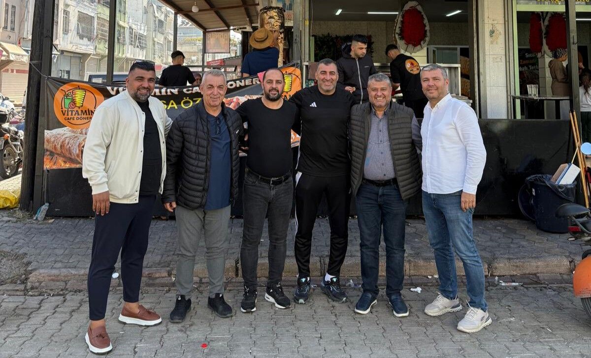 Yüreğir’e Yeni Lezzet Noktası Vitamin Cafe Döner Açıldı (2)