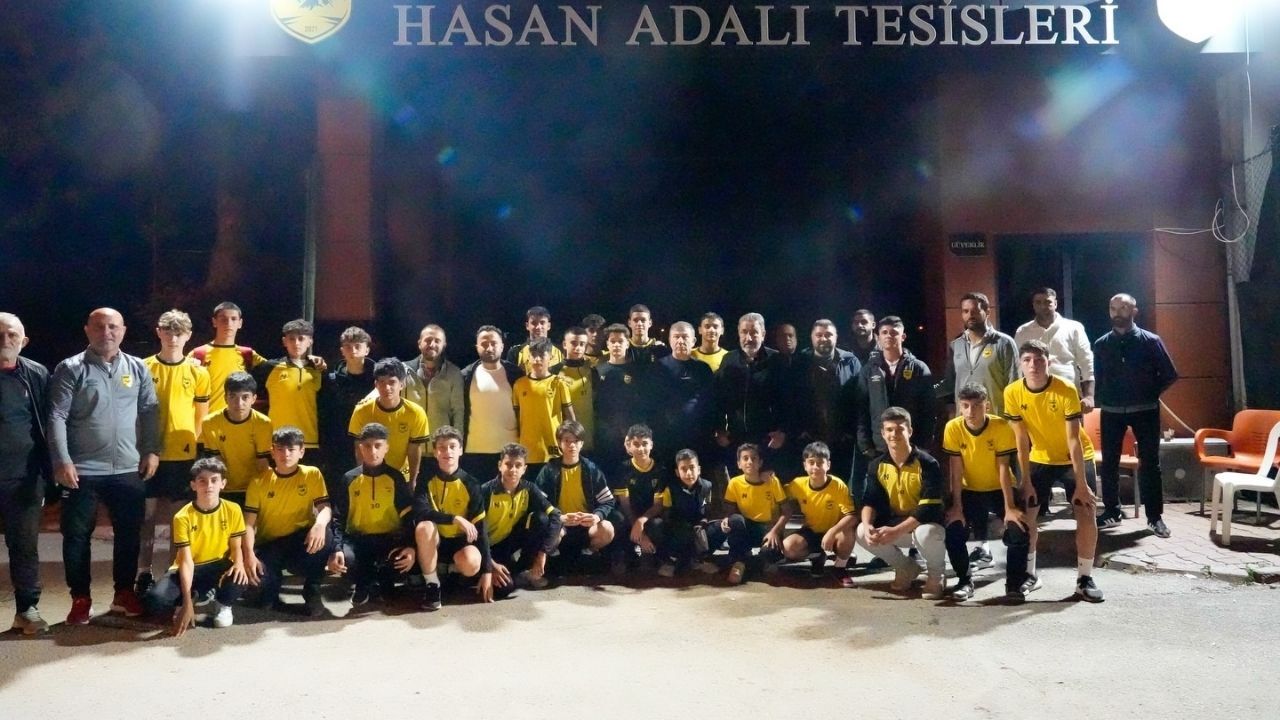 Adana 01 Fk, Efsane Futbolcu Tanju Çolak’ı Ağırladı2