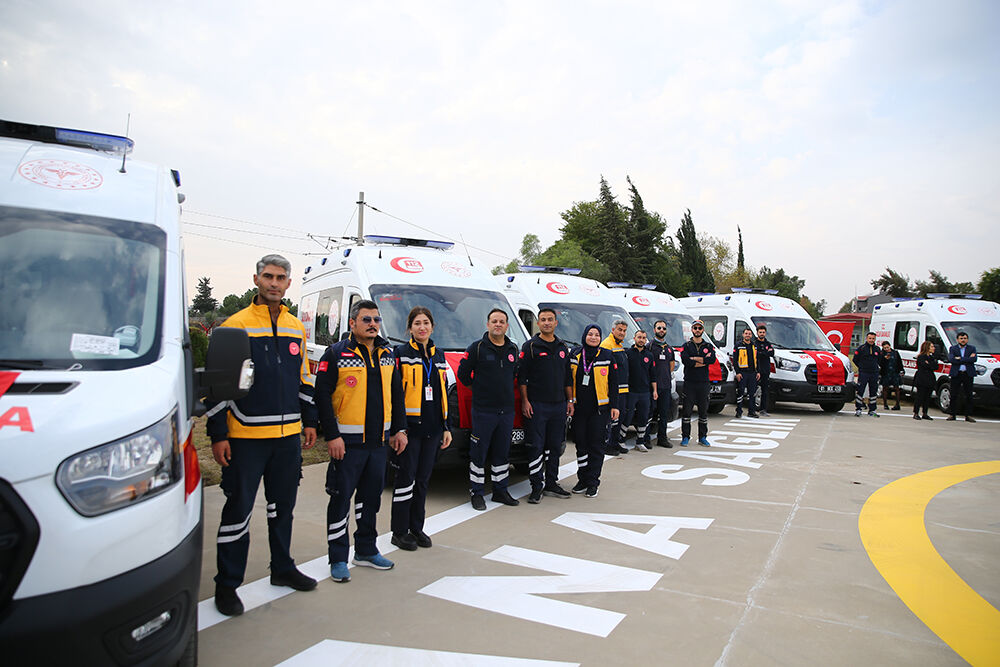 “Adana’da Acil Müdahale Güçlendi 15 Yeni Ambulans Sahada! (2)
