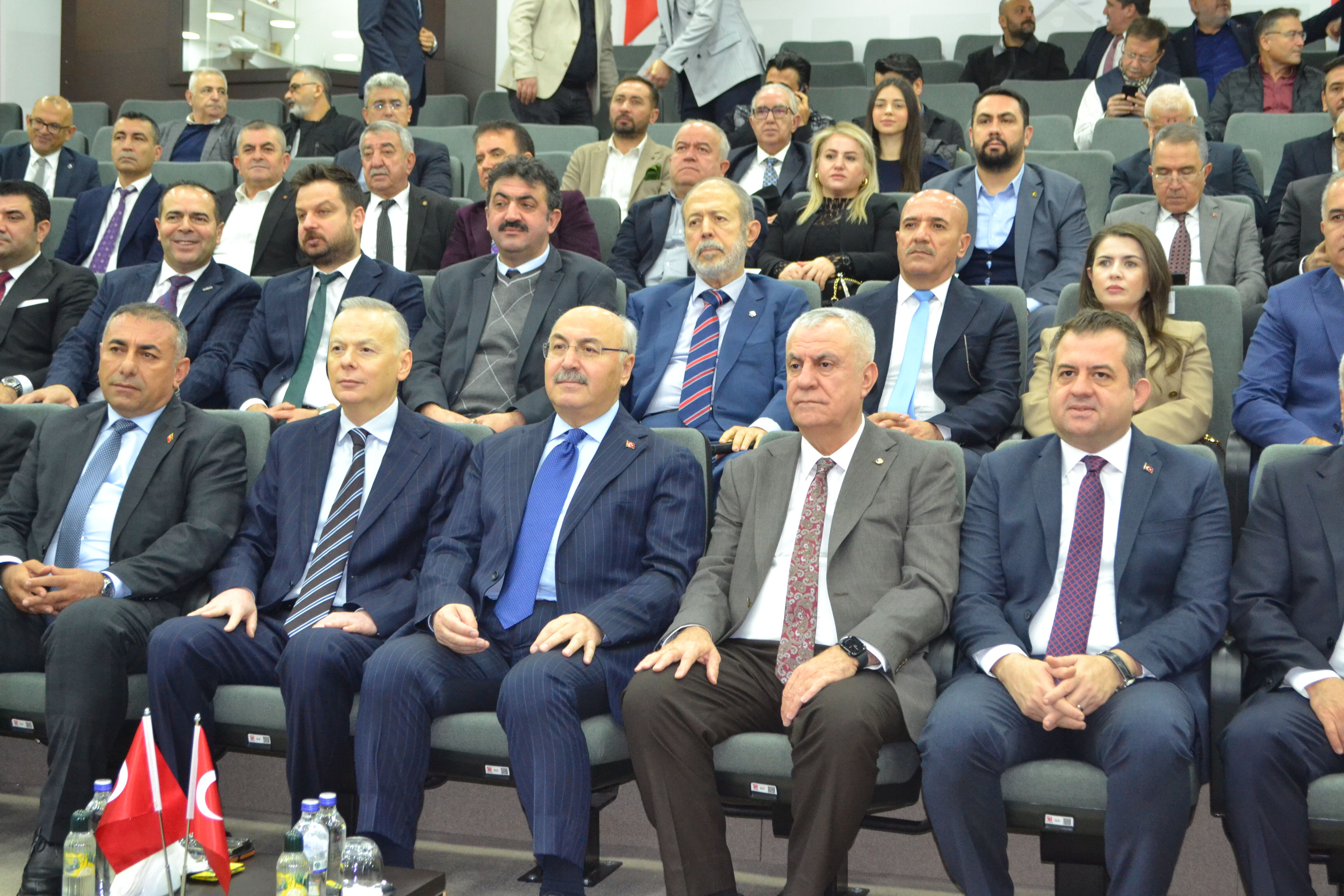 Adana’da İhracat İçin Güç Birliği Türk Ticaret Bankası Adana Şubesi Açıldı (3)