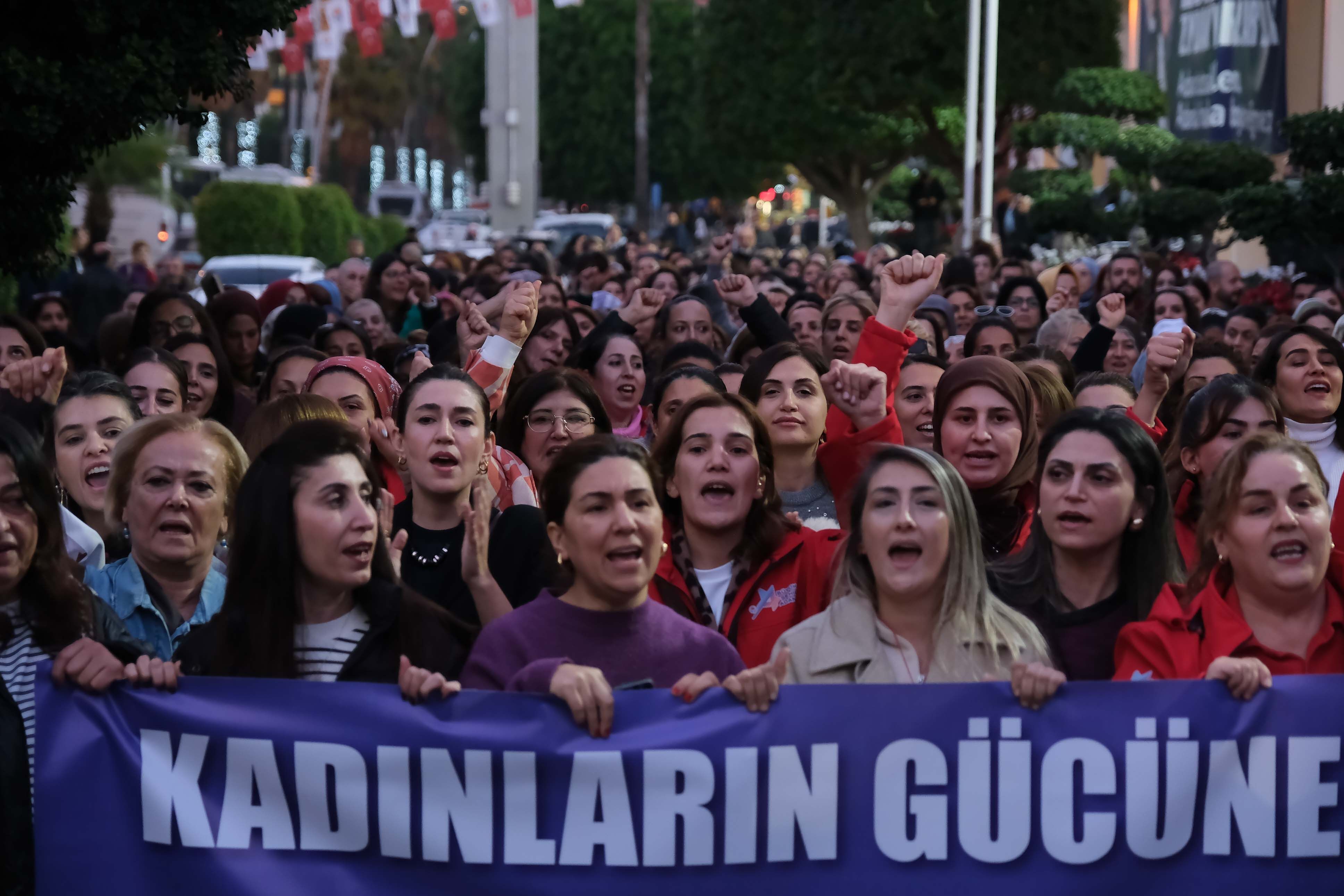 Adana’da Kadınlardan Zeydan Karalar İçin Adalet Çağrısı (2)