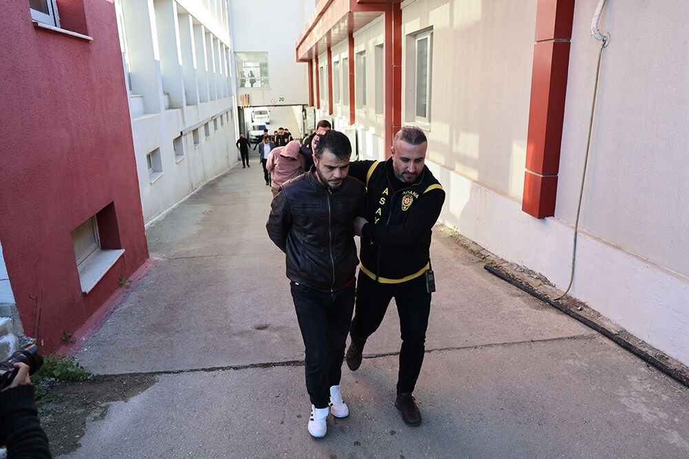 Adana’da Kahvehane Cinayetinde 11 Kişi Tutuklandı (1)-1