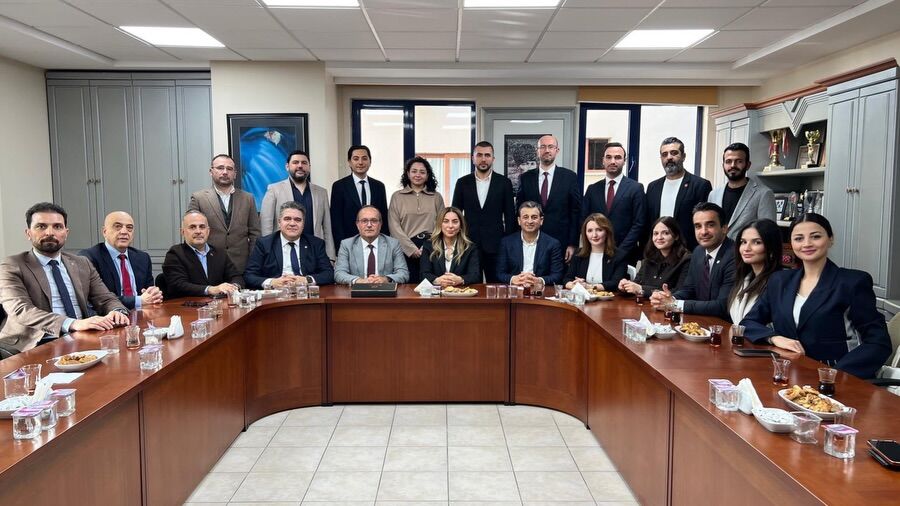 Burhanettin Bulut’tan Adana Eczacı Odası’na Ziyaret (1)