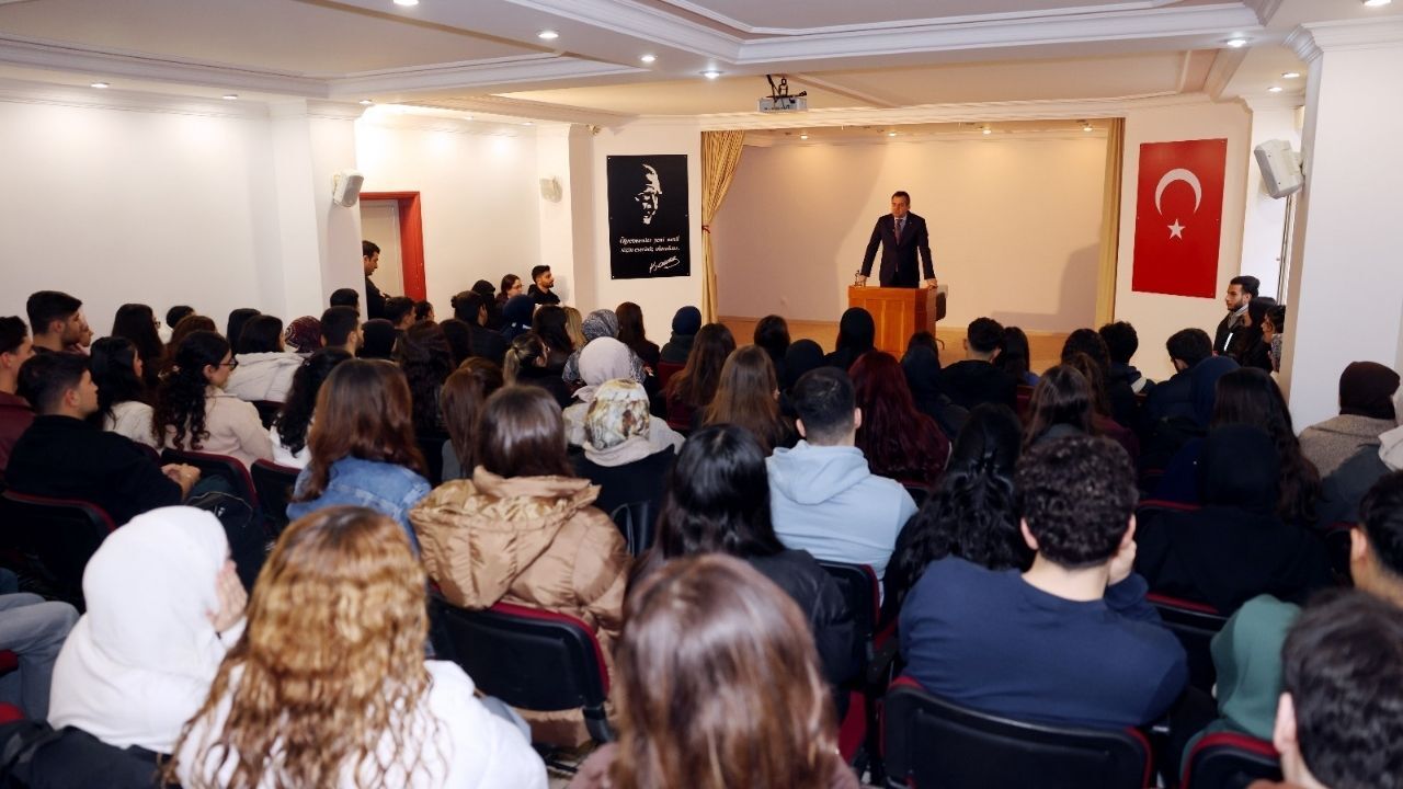 Çukurova Üniversitesi Rektöründen Öğrencilere Müjde Üstüne Müjde! (1)