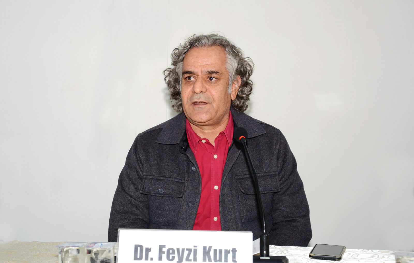 Doç. Dr. Feyzi Kurt