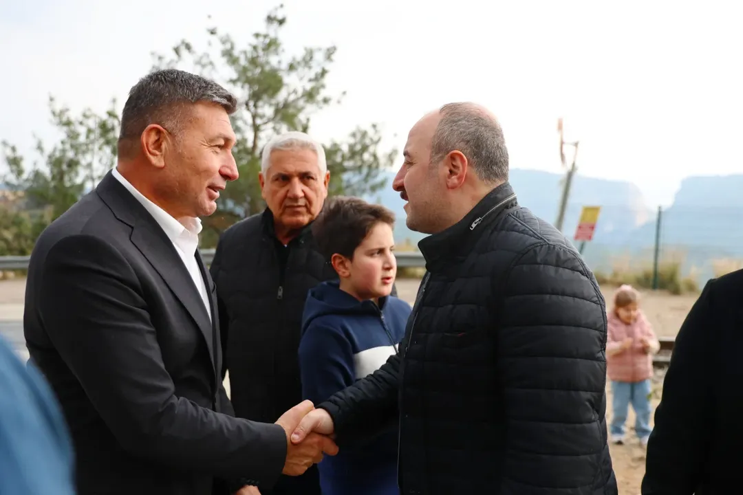 Eski Bakan Mustafa Varank’tan Karaisalı’ya Ziyaret (3)