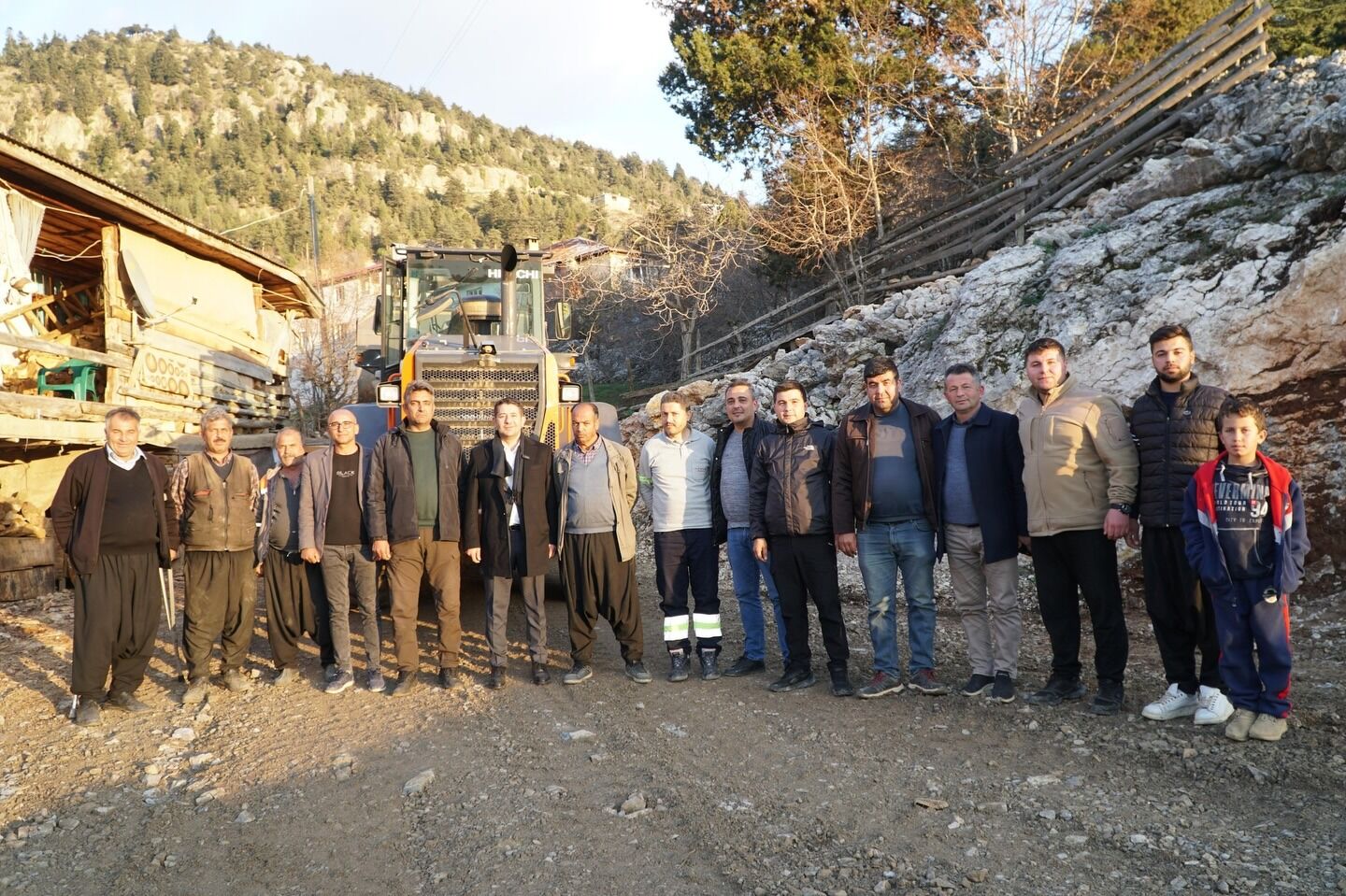 Feke’de Kovukçınar’a Kalıcı Altyapı Hamlesi (2)