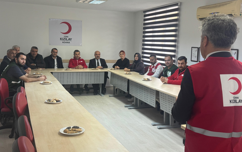 Kızılay Ve Yeşilay’dan Adana’da “Hilallerin Kardeşliği” (1)