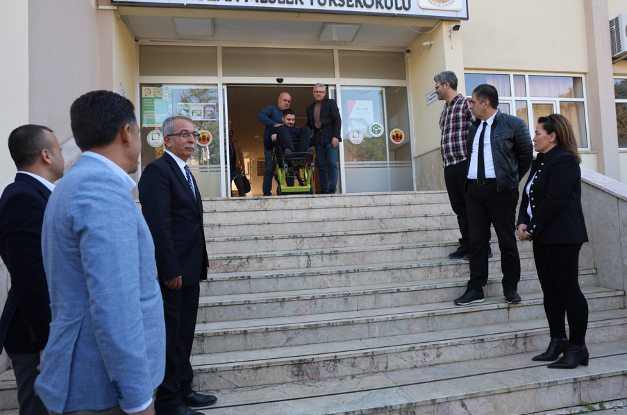 Kozan Myo’ya Engelli Dostu Cihaz Desteği (2)