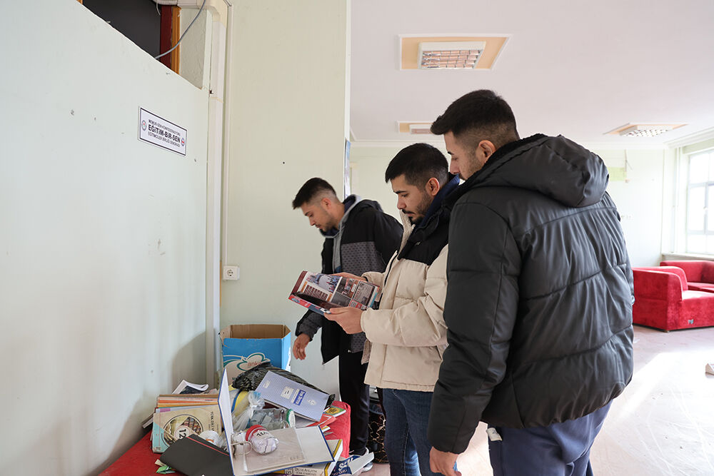 Kozan’da Yarım Asırlık Okul Tarihe Karışıyor (3)