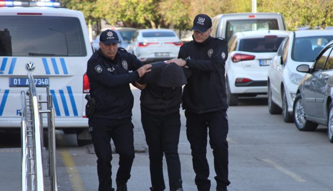 Otobüs Durağında Yol Verme Kavgası Şoför Adliyeye Sevk Edildi (1)-1
