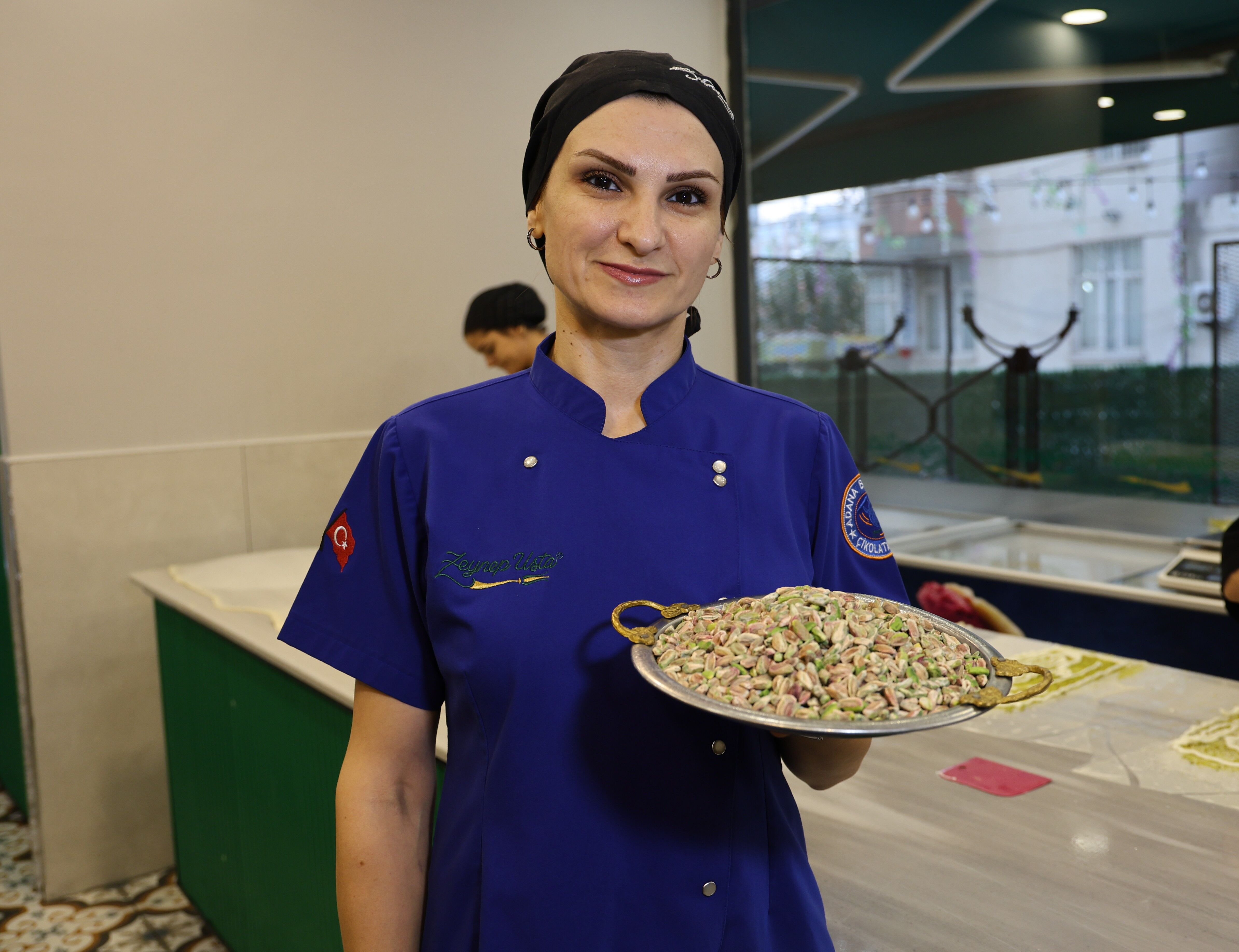 Ucuz Tatlı Zehir Saçıyor Fıstıklı Tatlılarda Sahte Ürün Alarmı! (1)